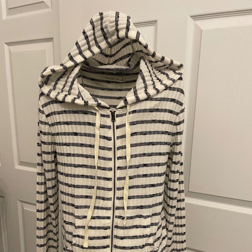 Abercrombie & Fitch Zip Up Sweater